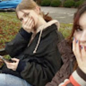 Meet your Posher, Evelyn